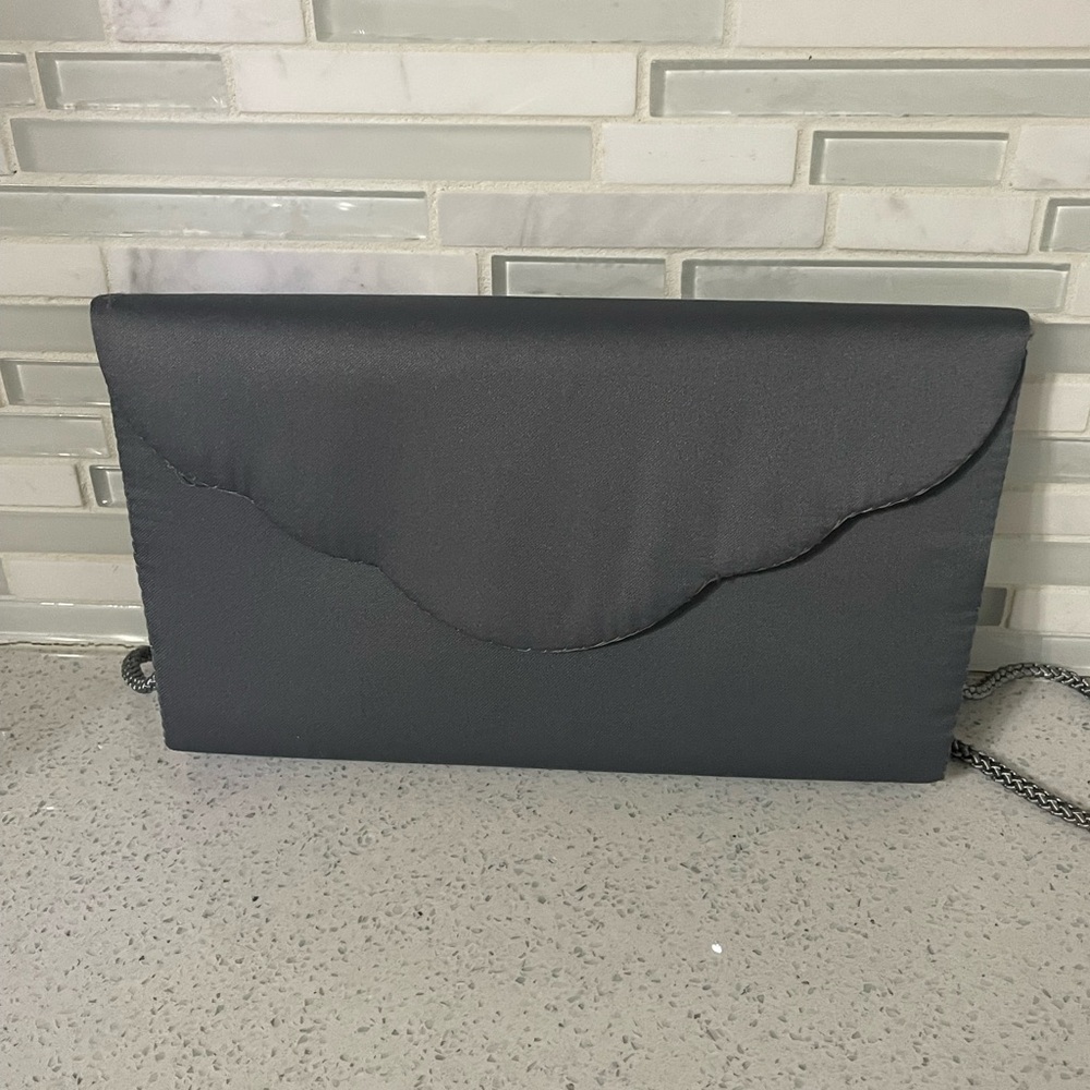 Vintage La Regale Evening Bag Clutch Purse Gray Satin-like Material Scallop Edge